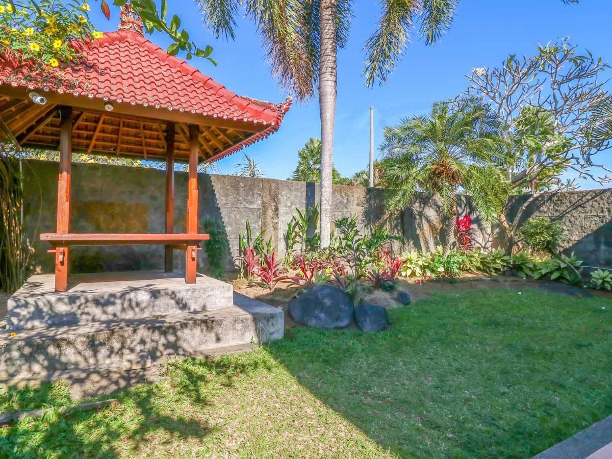 Sekar Arum Riverside Resort Tanah Lot Exterior foto